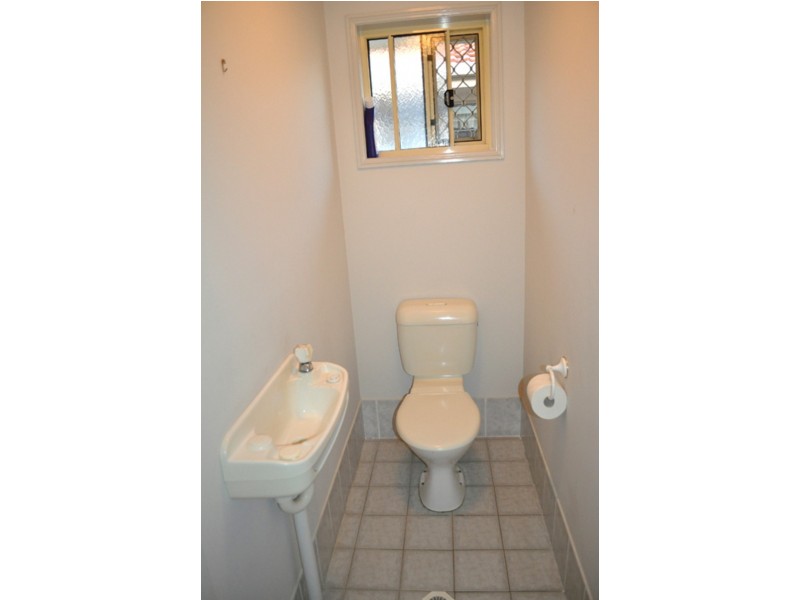 64/2 WATTLE ST, Rothwell QLD 4022