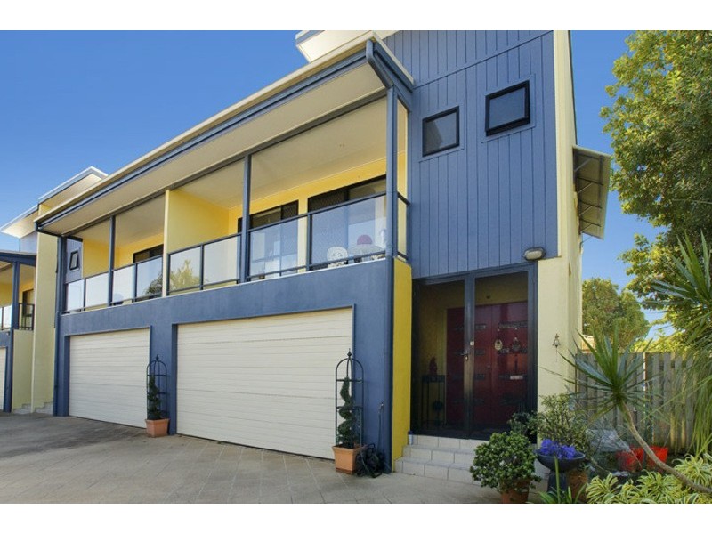 1/18 BLAKENEY STREET, Woody Point QLD 4019