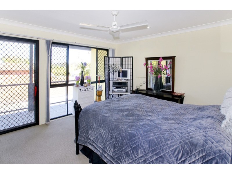 1/18 BLAKENEY STREET, Woody Point QLD 4019
