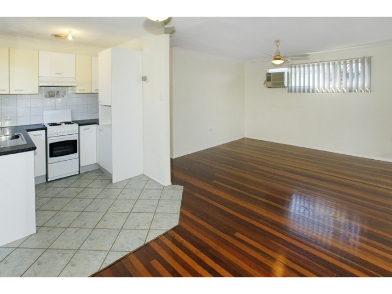 33 ETTIE ST, Redcliffe QLD 4020