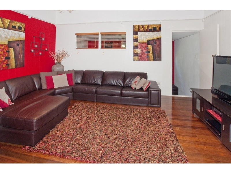 19 ELSON ST, Margate QLD 4019