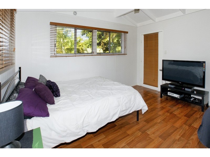 19 ELSON ST, Margate QLD 4019