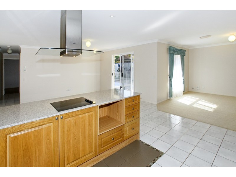 1 ROBERT CLOSE, Redcliffe QLD 4020