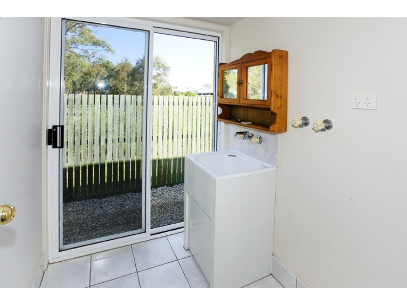 1 ROBERT CLOSE, Redcliffe QLD 4020