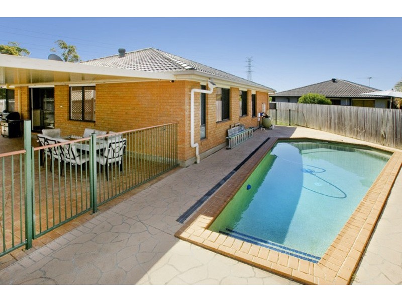 19 BARRINGTON CLOSE, Murrumba Downs QLD 4503