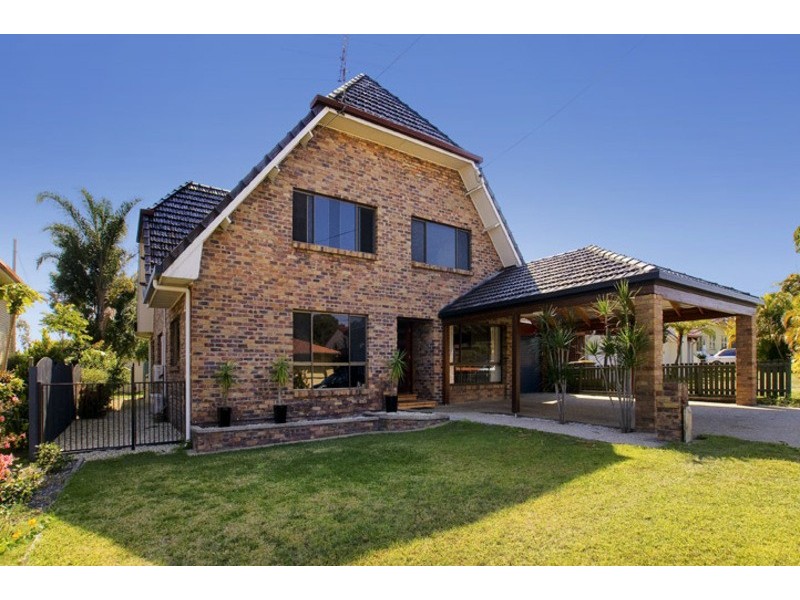 38 HIBISCUS AVE, Redcliffe QLD 4020