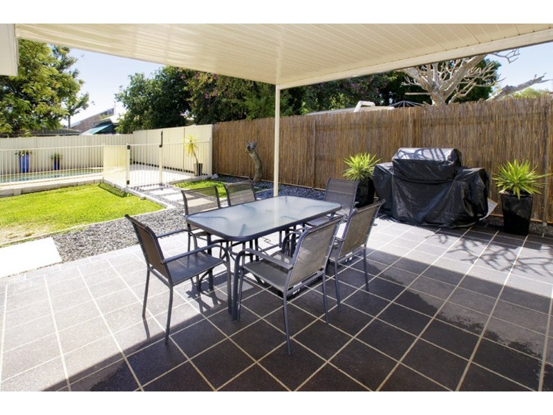 38 HIBISCUS AVE, Redcliffe QLD 4020