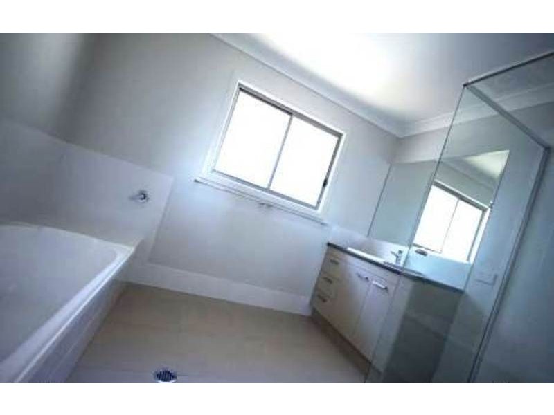 38a MARYBOROUGH TERRACE, Scarborough QLD 4020