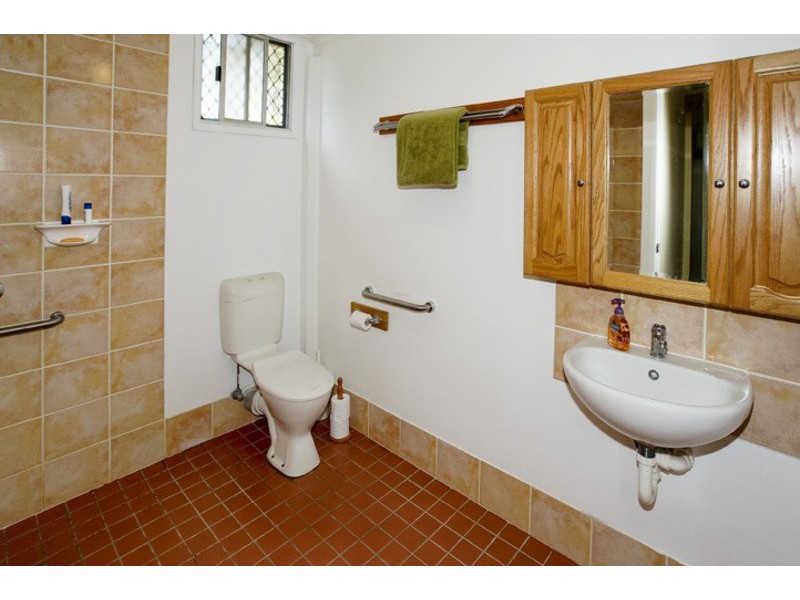 42 KURUMBA ST, Kippa-ring QLD 4021