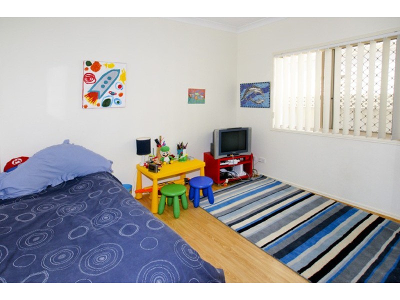 4 KRISTEN COURT, Redcliffe QLD 4020