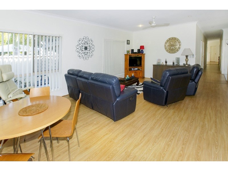 4 KRISTEN COURT, Redcliffe QLD 4020