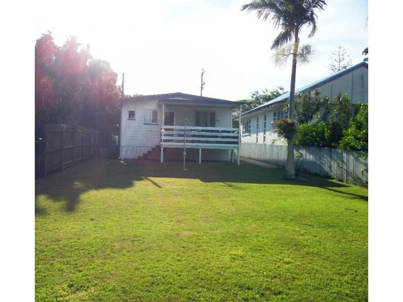 306 SCARBOROUGH ROAD, Scarborough QLD 4020