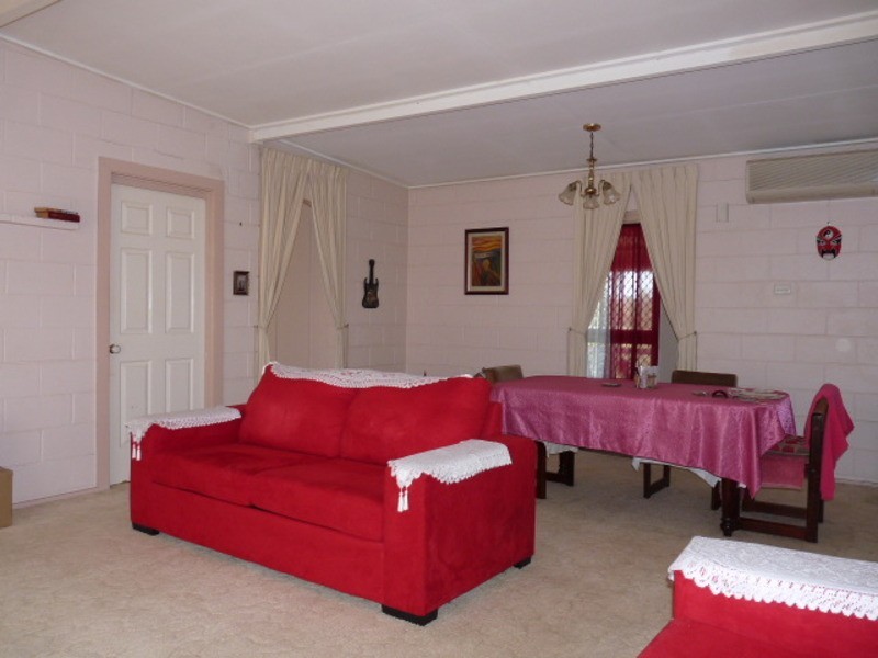 4 KIPPA ST, Kippa-ring QLD 4021