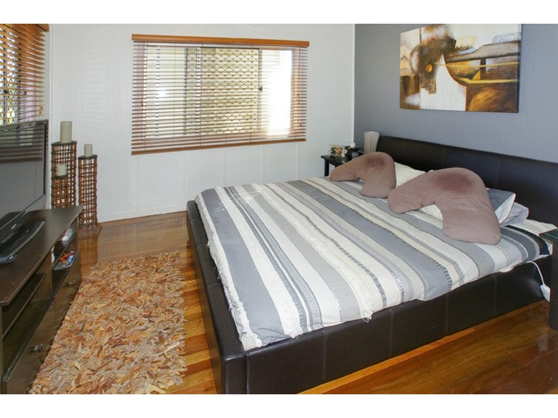 19 ELSON ST, Margate QLD 4019