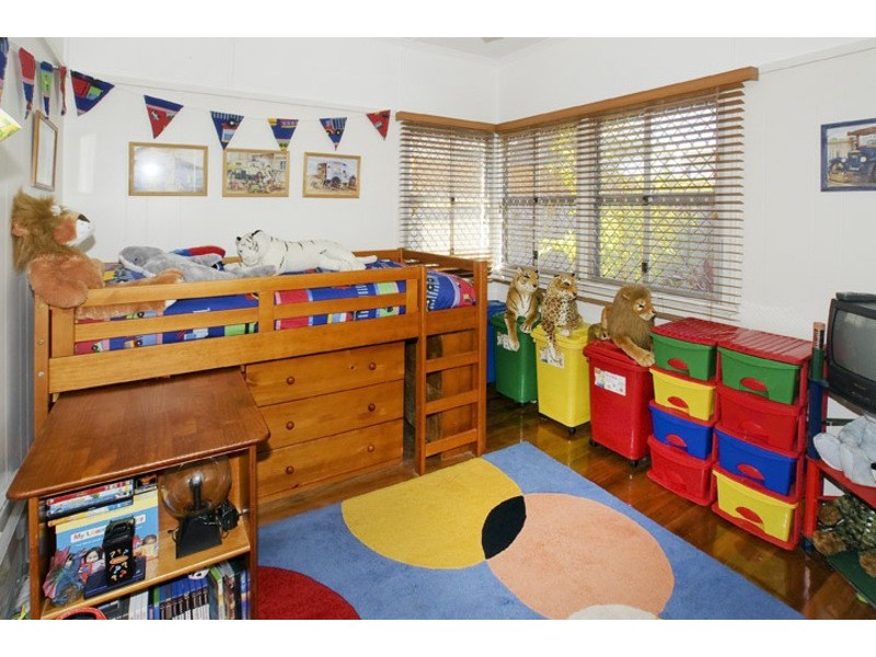 19 ELSON ST, Margate QLD 4019