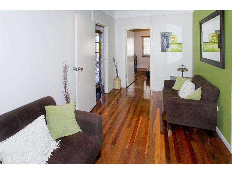 19 ELSON ST, Margate QLD 4019