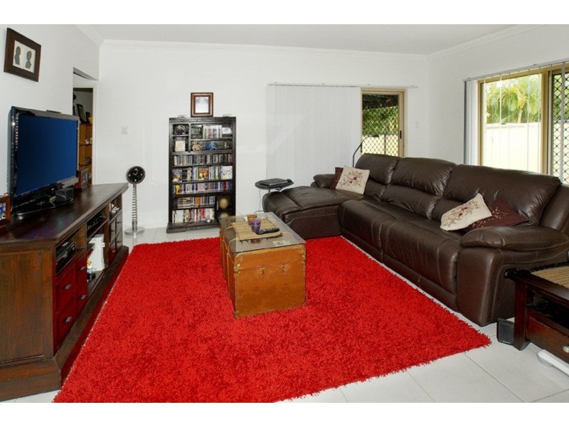 19 COLE ST, Scarborough QLD 4020