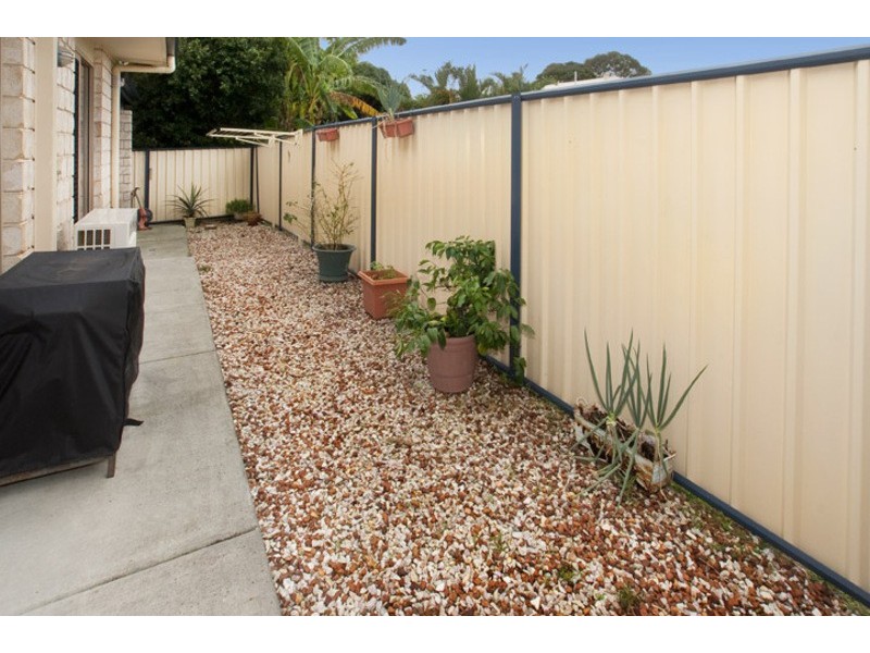 19 COLE ST, Scarborough QLD 4020