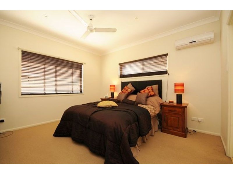 18 JAMIESON STREET, Redcliffe QLD 4020