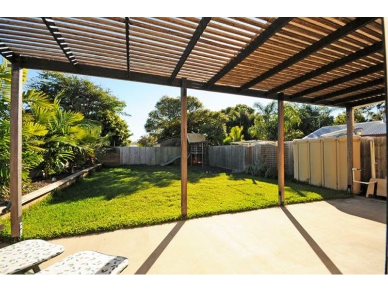 18 JAMIESON STREET, Redcliffe QLD 4020