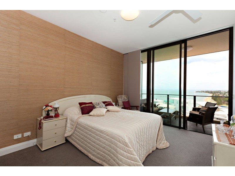 1206/99 MARINE PDE, Redcliffe QLD 4020