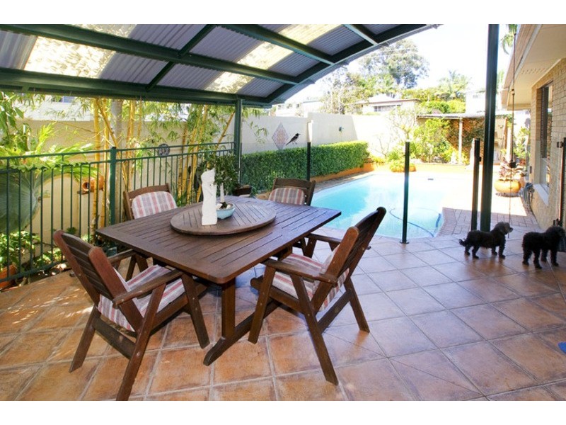 7 PALMTREE AVE, Scarborough QLD 4020