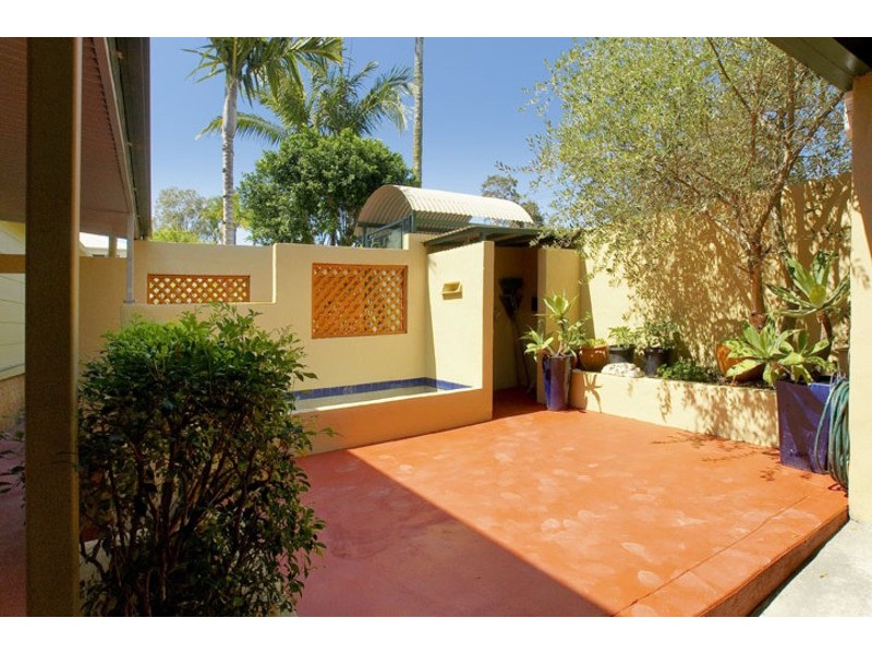 7 PALMTREE AVE, Scarborough QLD 4020