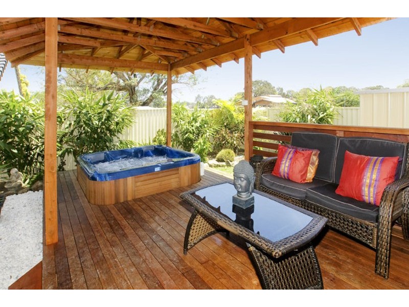 19 NEARRA STREET, Deagon QLD 4017