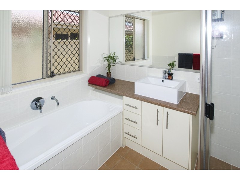 19 NEARRA STREET, Deagon QLD 4017