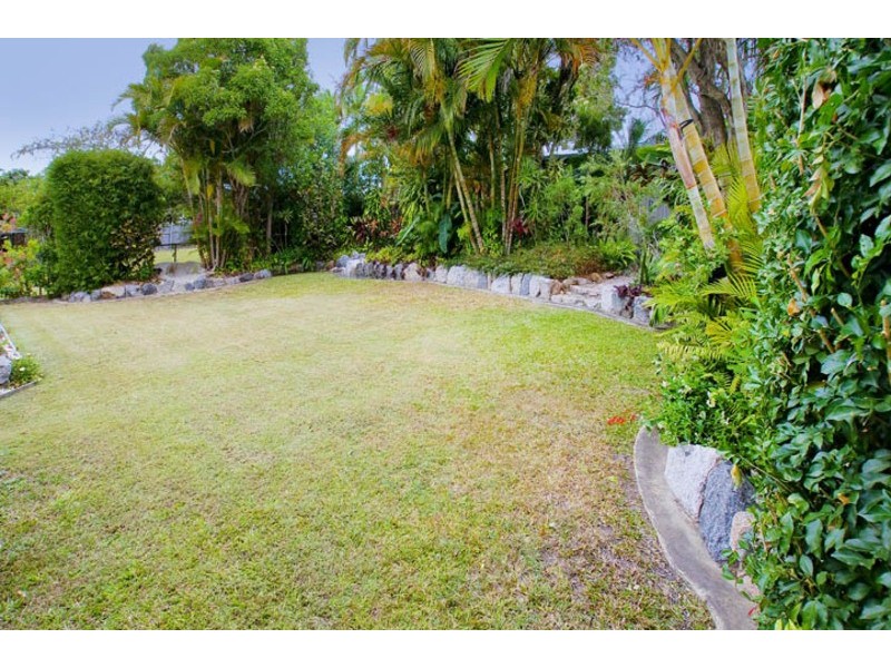 21 GARDENIA STREET, Clontarf QLD 4019