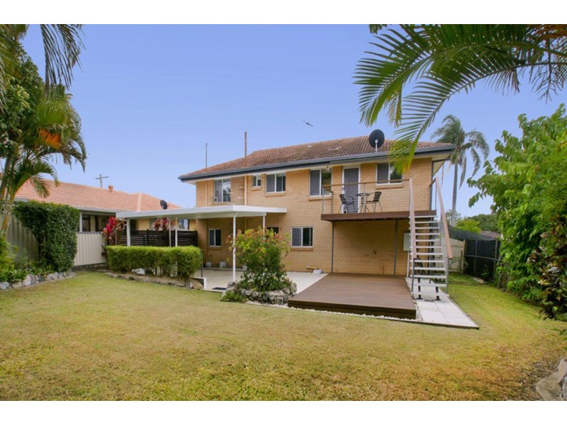 21 GARDENIA STREET, Clontarf QLD 4019