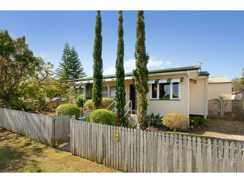 2 REDBANK ROAD, Redcliffe QLD 4020