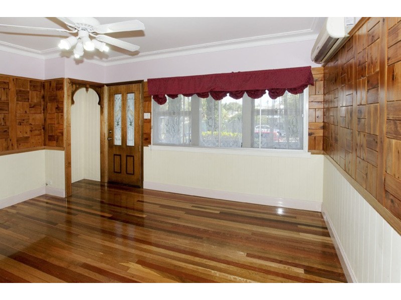 2 REDBANK ROAD, Redcliffe QLD 4020