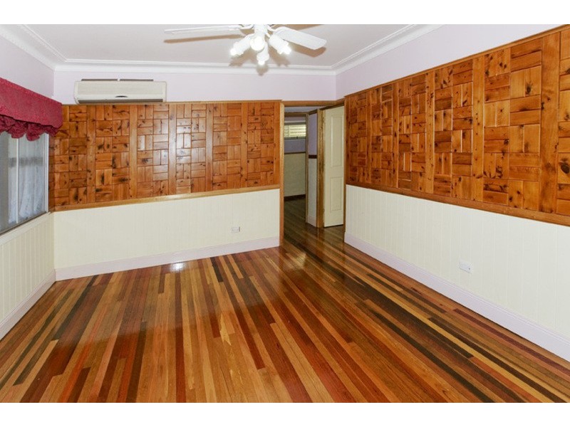 2 REDBANK ROAD, Redcliffe QLD 4020