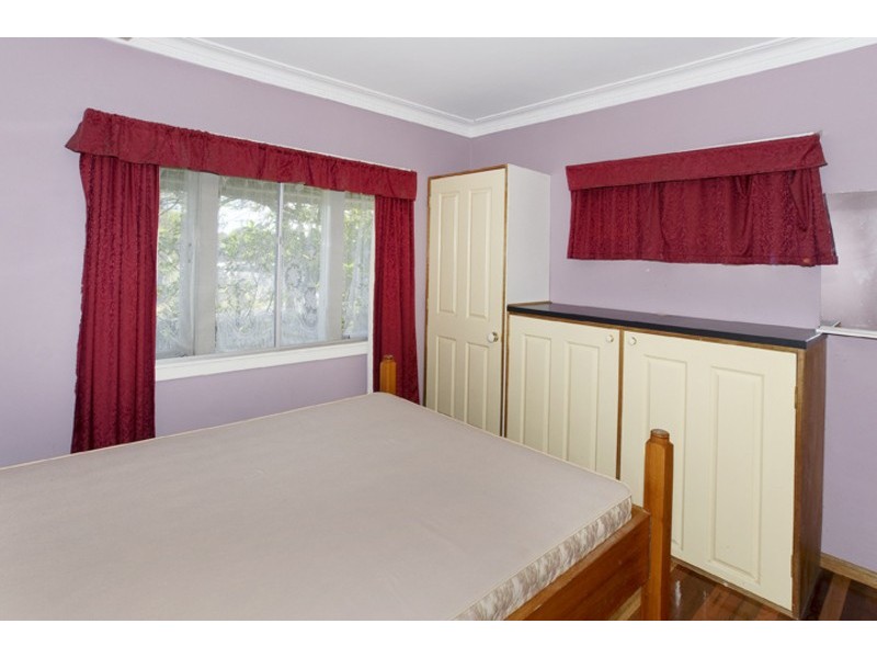 2 REDBANK ROAD, Redcliffe QLD 4020