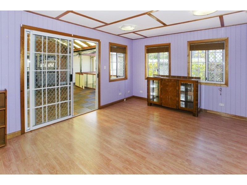 2 REDBANK ROAD, Redcliffe QLD 4020