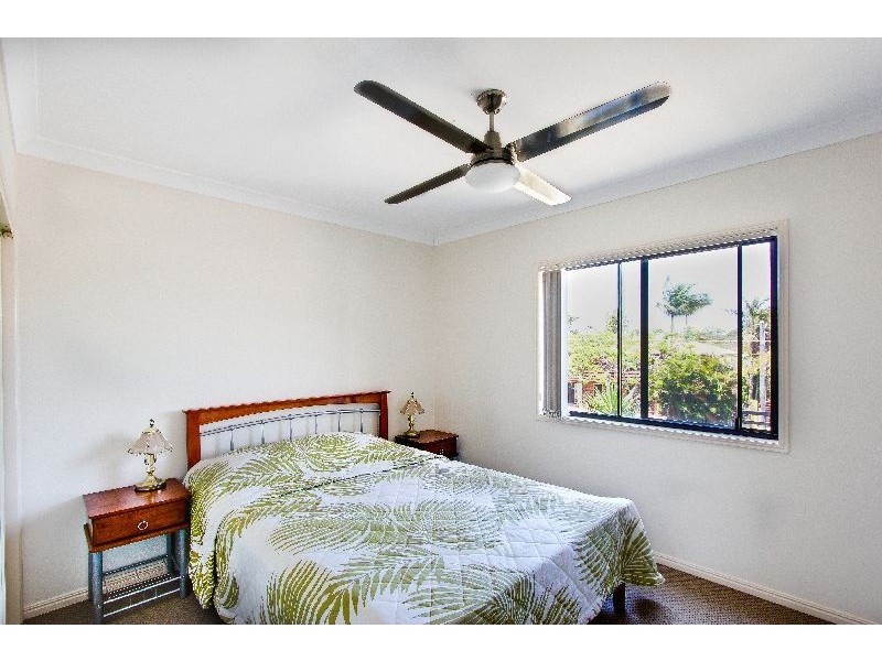 2/7 PERCY STREET, Redcliffe QLD 4020