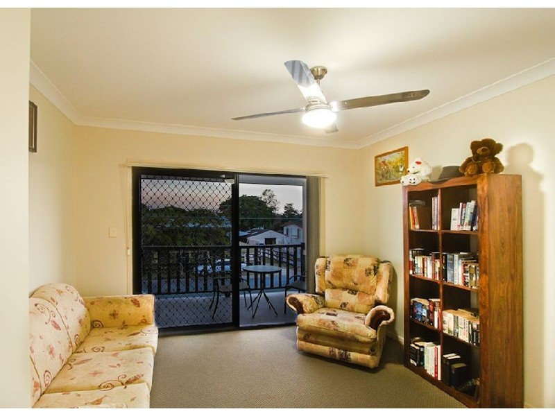 2/7 PERCY STREET, Redcliffe QLD 4020