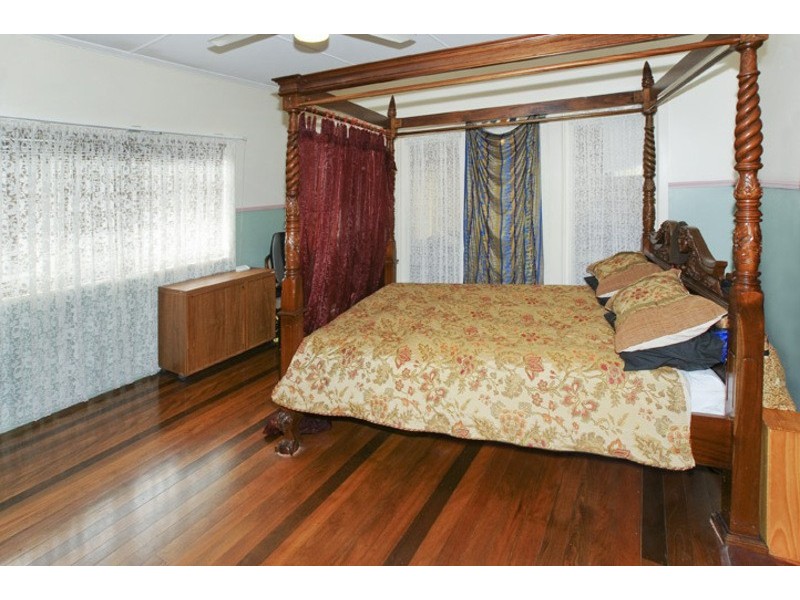 39 ESSEY ST, Clontarf QLD 4019