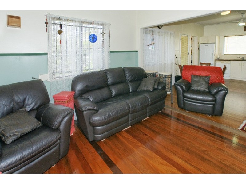 39 ESSEY ST, Clontarf QLD 4019