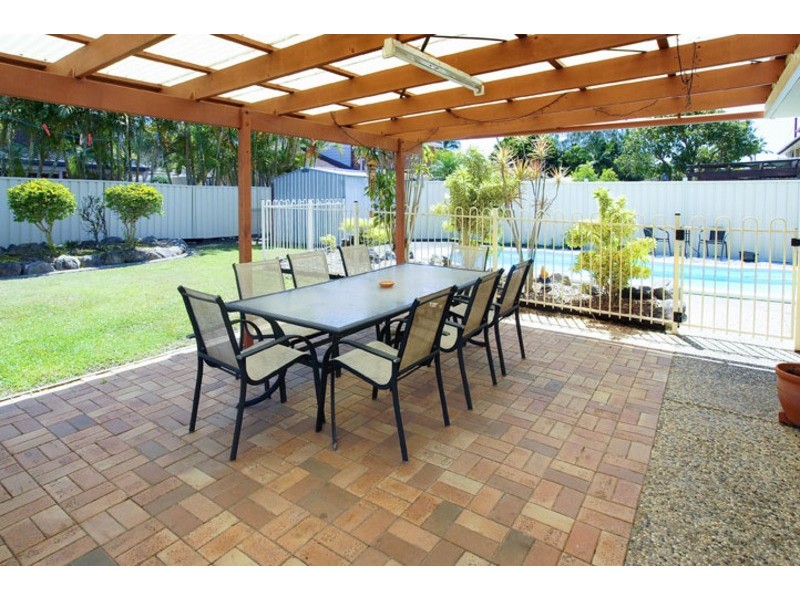 80 GRIFFITH RD, Scarborough QLD 4020