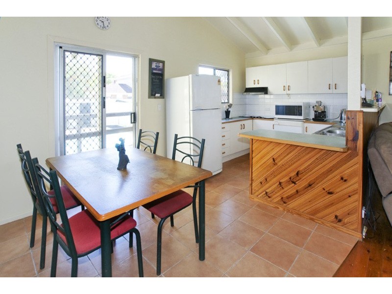 80 GRIFFITH RD, Scarborough QLD 4020