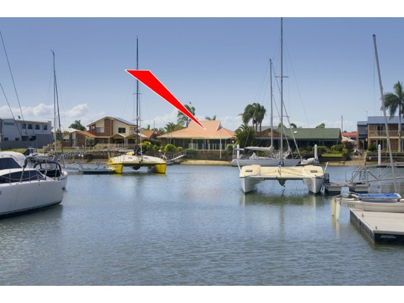 34  COURAGEOUS COURT, Newport QLD 4020