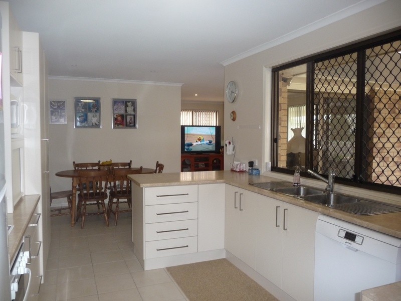 30 TRAFALGAR DRIVE, Kippa-ring QLD 4021