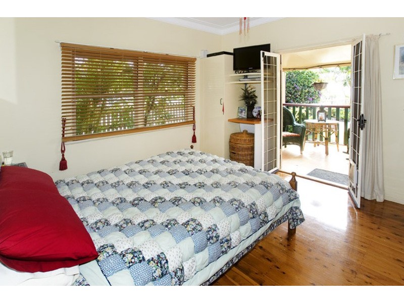 50 MICHEL ROAD, Scarborough QLD 4020