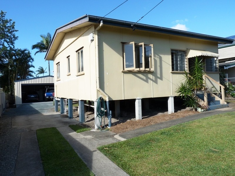 38 PEARL ST, Scarborough QLD 4020