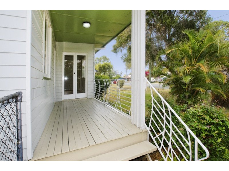 2 DAN ST, Clontarf QLD 4019