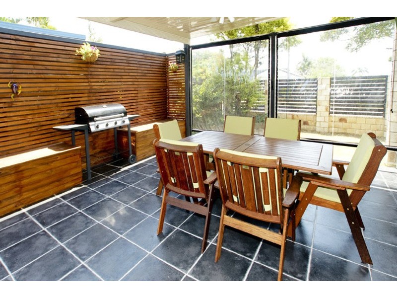 1 GARSDEN ST, Redcliffe QLD 4020