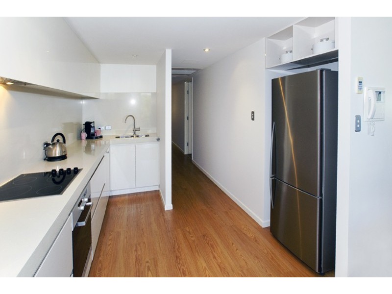 10/65 LANDSBOROUGH AVENUE, Scarborough QLD 4020