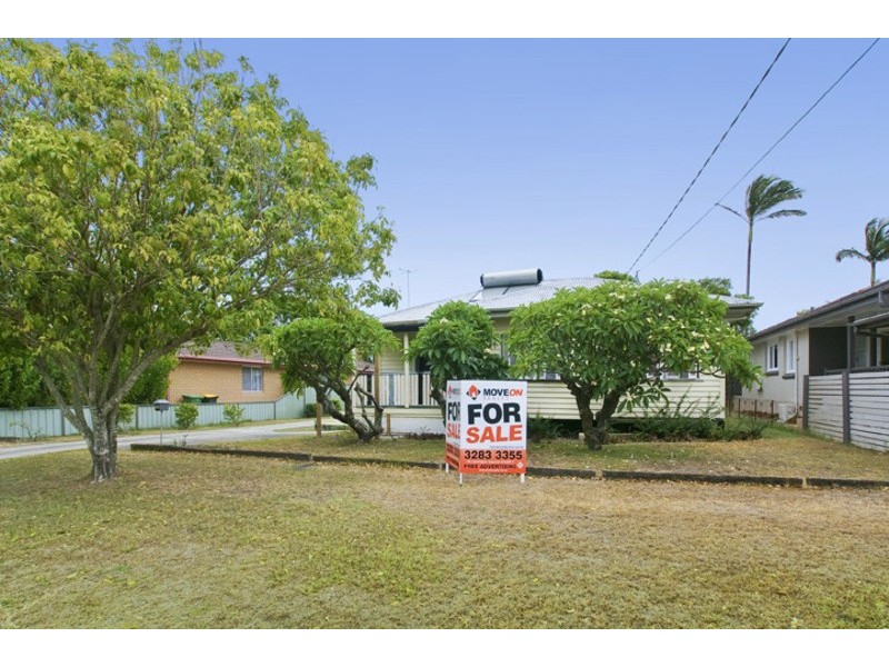 31 CAMPBELL ST, Scarborough QLD 4020